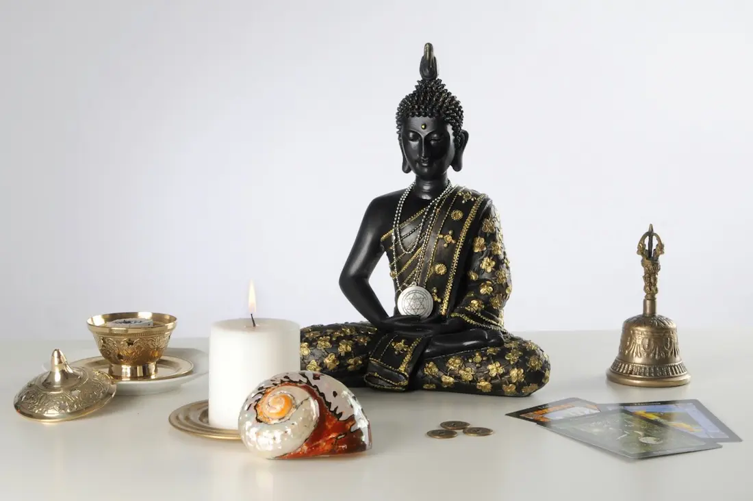 Meditation, Meditation-Seminare. In einerÂ hektischen Zeit zur Entspannung und Gelassenheit kommen, Energie aufladen. Wir empfehlen Meditation-Seminare!
